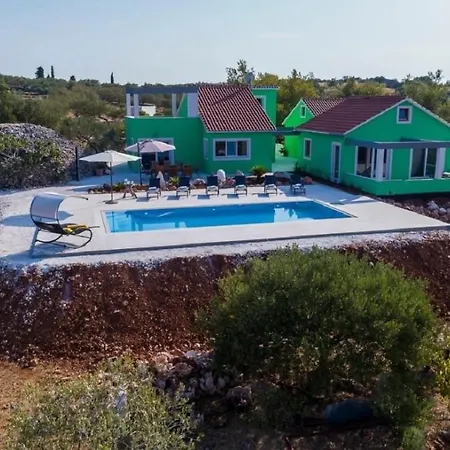 Darko - Open Pool Holiday home Sutivan